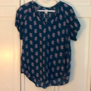 Old Navy women’s medium open collar blouse